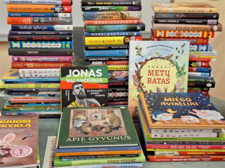 Kalėdų stebuklas mokyklos bibliotekoje